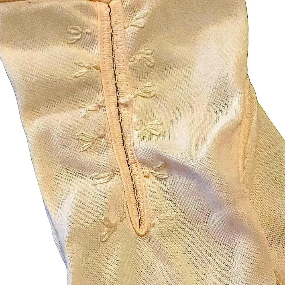Vintage Light Pink Stretch Nylon Dress Gloves Cover Wrist Bone OS